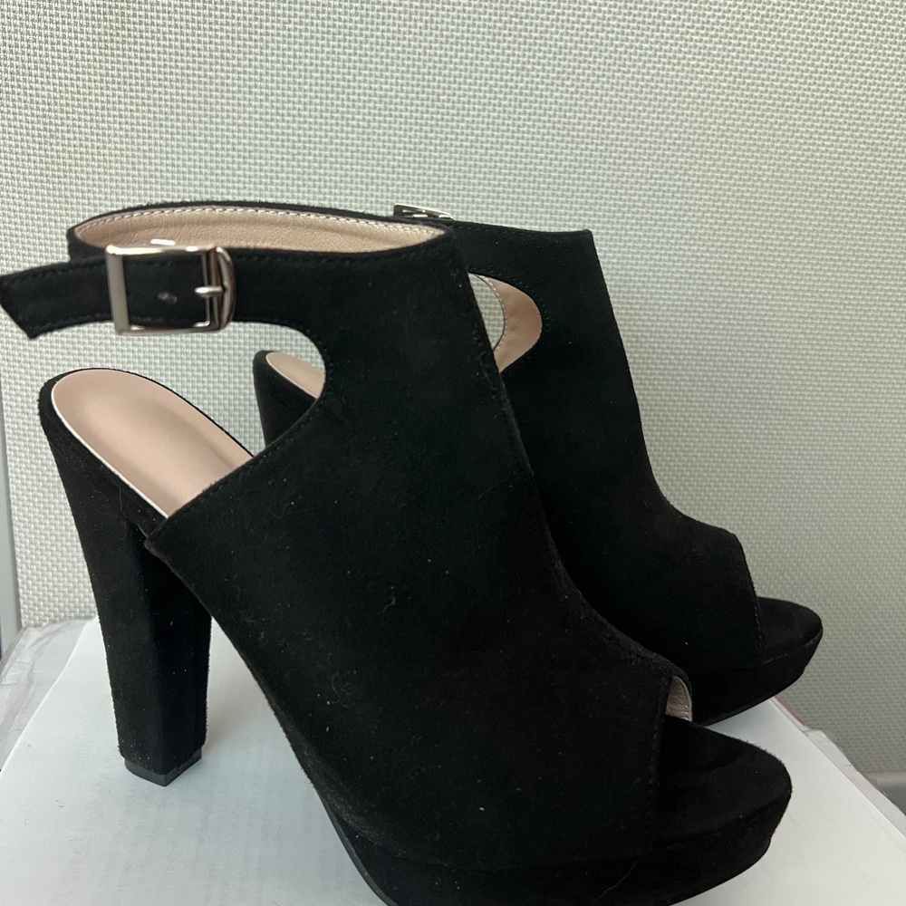 Elegant Black Women's Heels